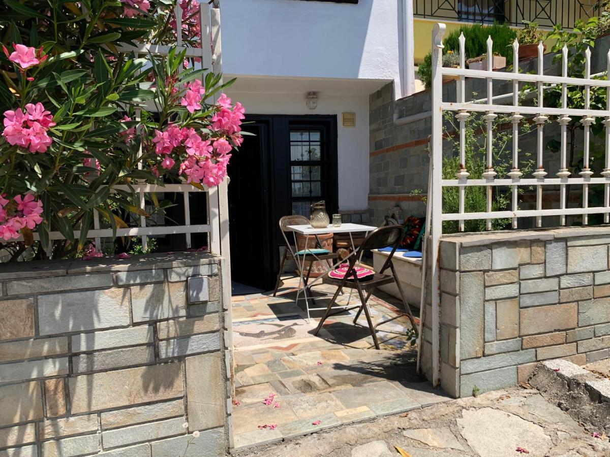 Gemuetliches Appartement In Ano Poli Tessalónica Exterior foto